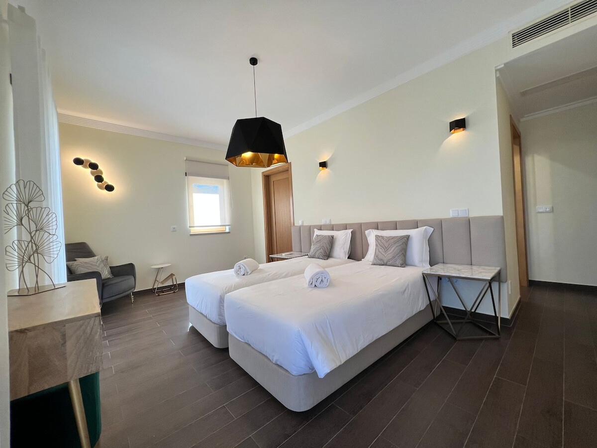 Villa 4 chambres avec piscine privée et vue marina - Photo 9