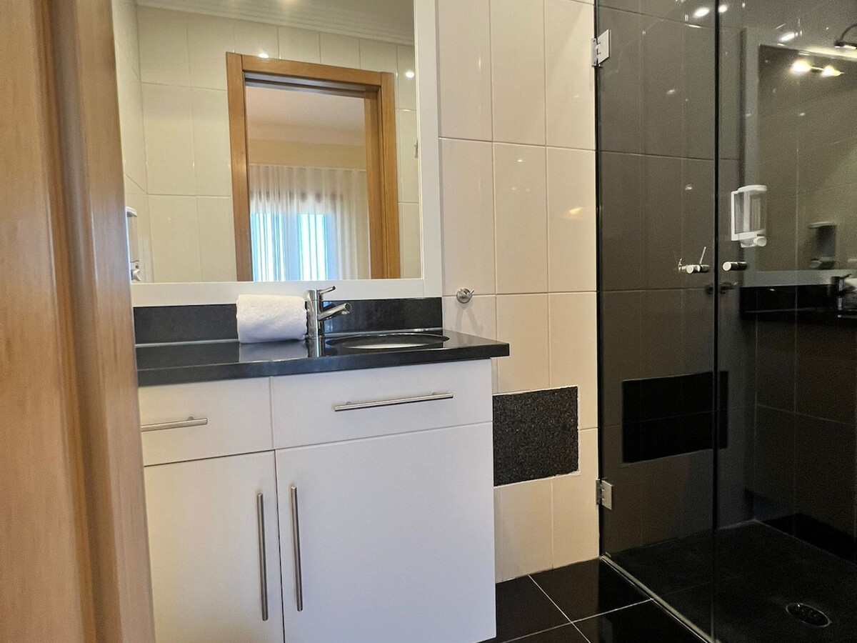 Villa 4 chambres avec piscine privée et vue marina - Photo 16