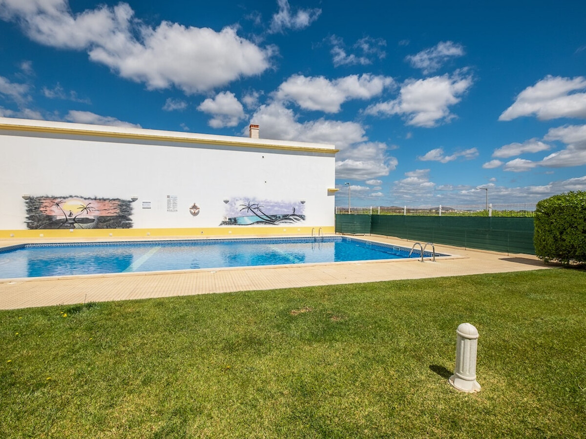T2 spacieux Alfamar avec piscine, 8 min de Praia da Falésia - Photo 17