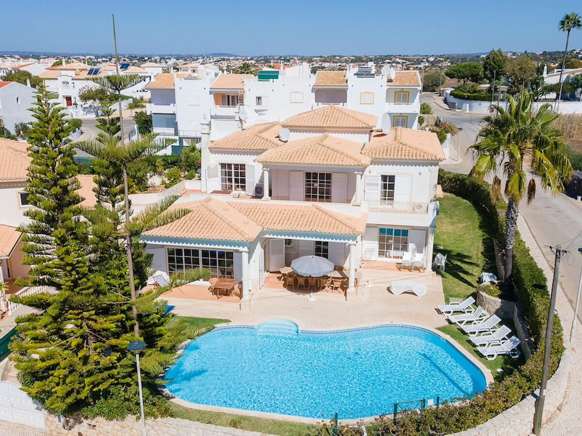 Villa 8 chambres avec piscine privée à 5 min de la plage - Photo 1