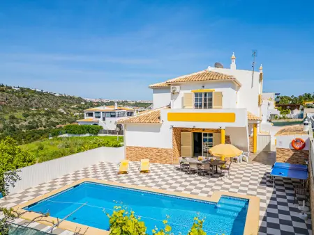 Location villa à Albufeira, Villa familiale à Albufeira avec piscine privée et jardin
