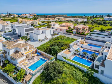 Villa Nina 2 à Albufeira : 9 pers., piscine, plages à pied : photo 28