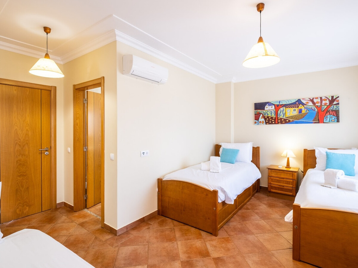 Villa 6 pers. 2 chambres avec piscines et tennis à Albufeira - Photo 15