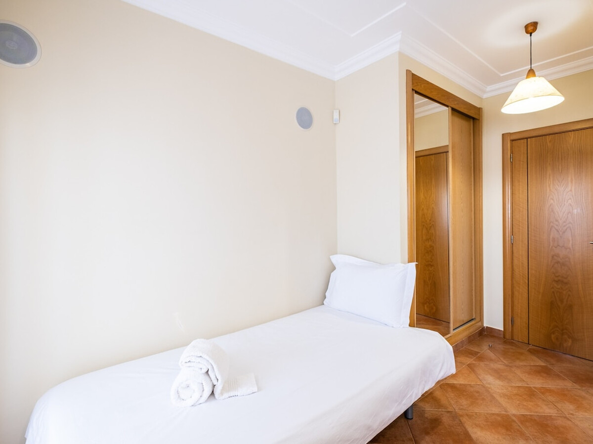 Villa 6 pers. 2 chambres avec piscines et tennis à Albufeira - Photo 16