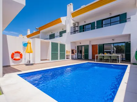 Maison spacieuse à Albufeira avec piscine privée et climatisation - Photo 1
