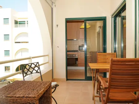 Location appartement à Albufeira, Appartement spacieux à Albufeira avec terrasse et parking