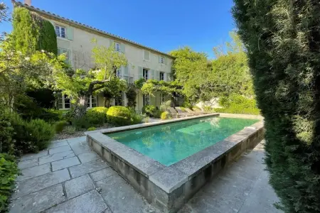 Location appartement à Maillane, Magnifique villa du XVIIIe siècle, Maillane