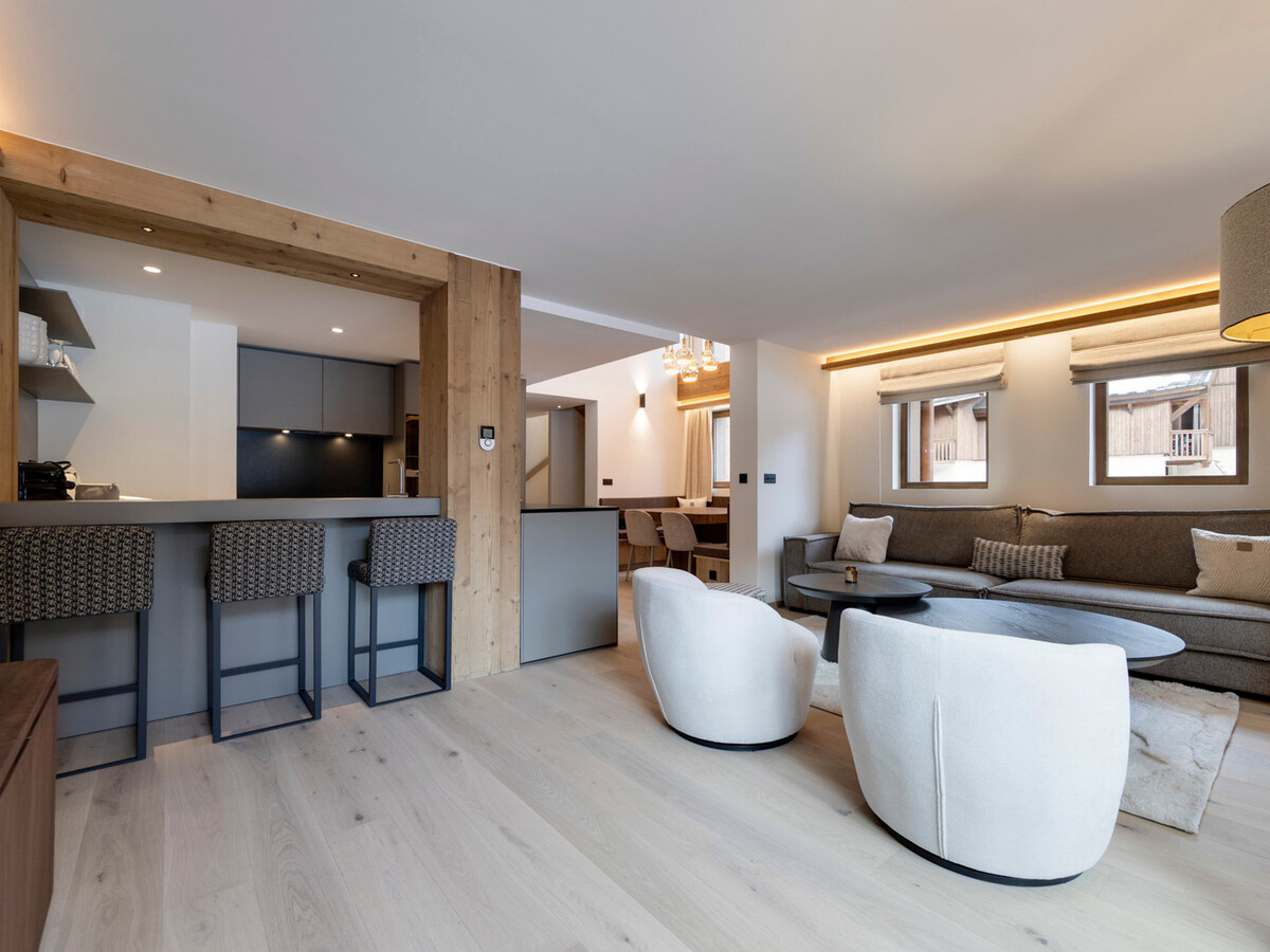 Duplex alpin 120 m², 4 chambres, cheminée à Val-d'Isère - Photo 2