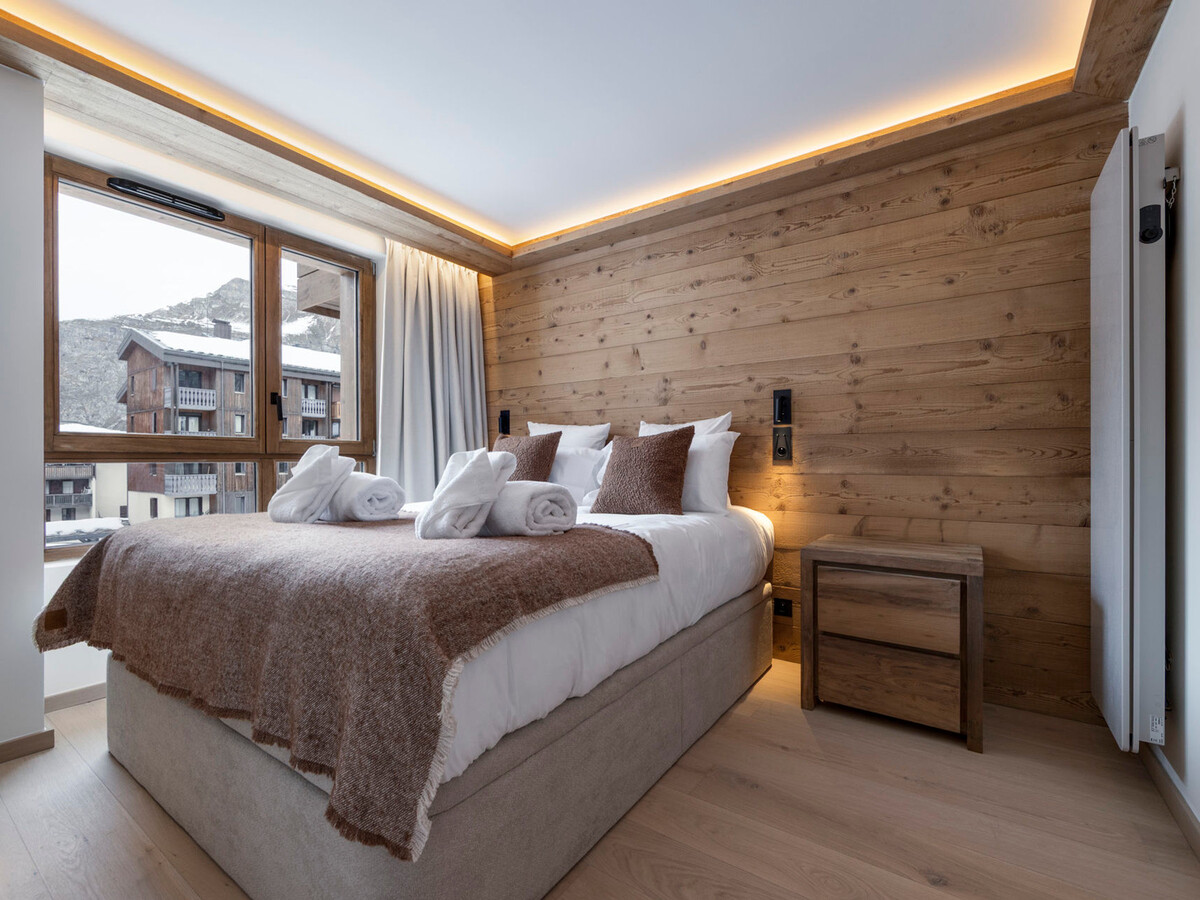 Duplex alpin 120 m², 4 chambres, cheminée à Val-d'Isère - Photo 5