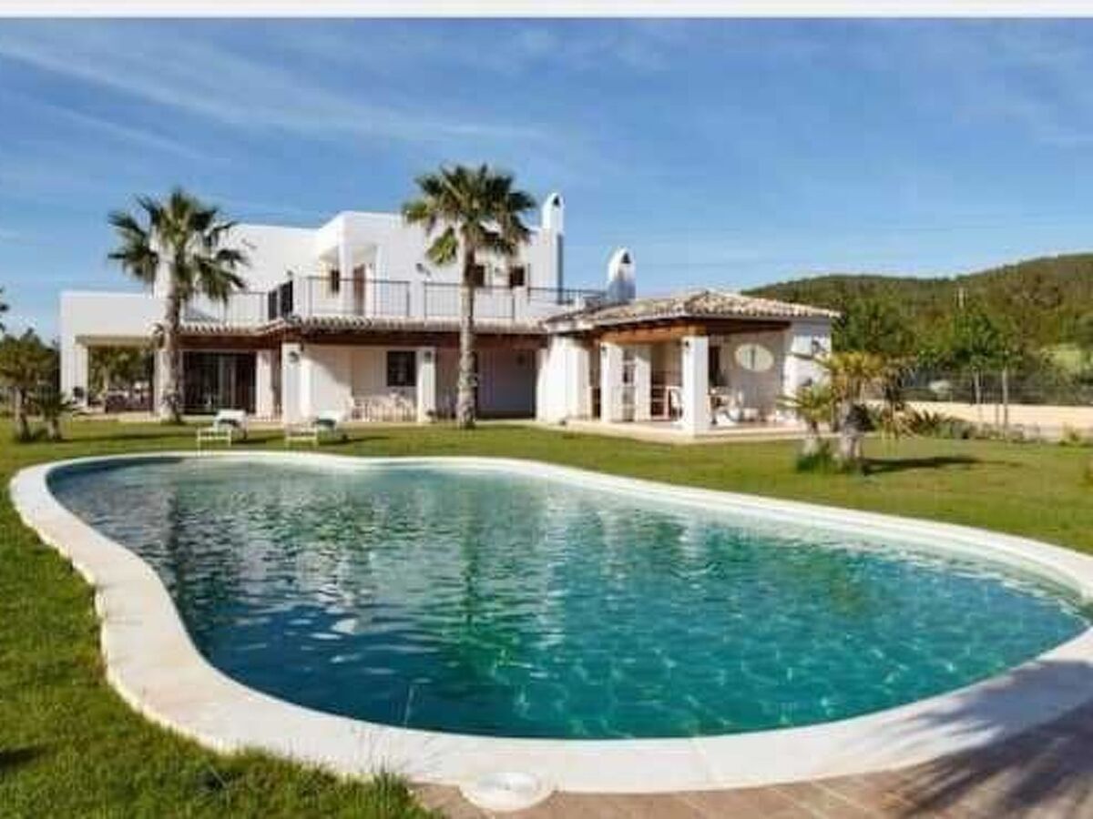 Villa Cas Hèspero – 5 chambres, piscine et jardin à Ibiza - Photo 33