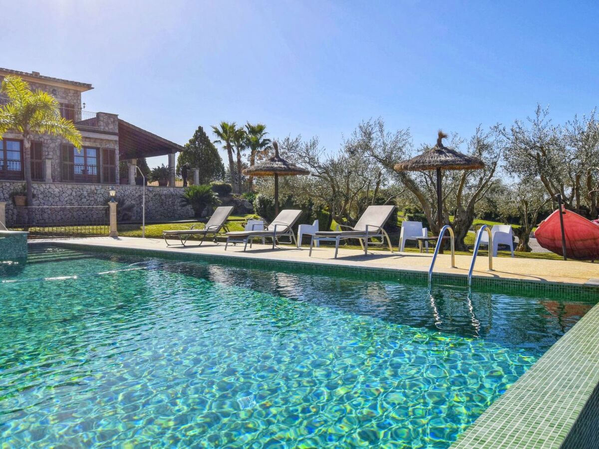 Canova – Maison 8 chambres, piscine et 14 000 m² - Photo 4