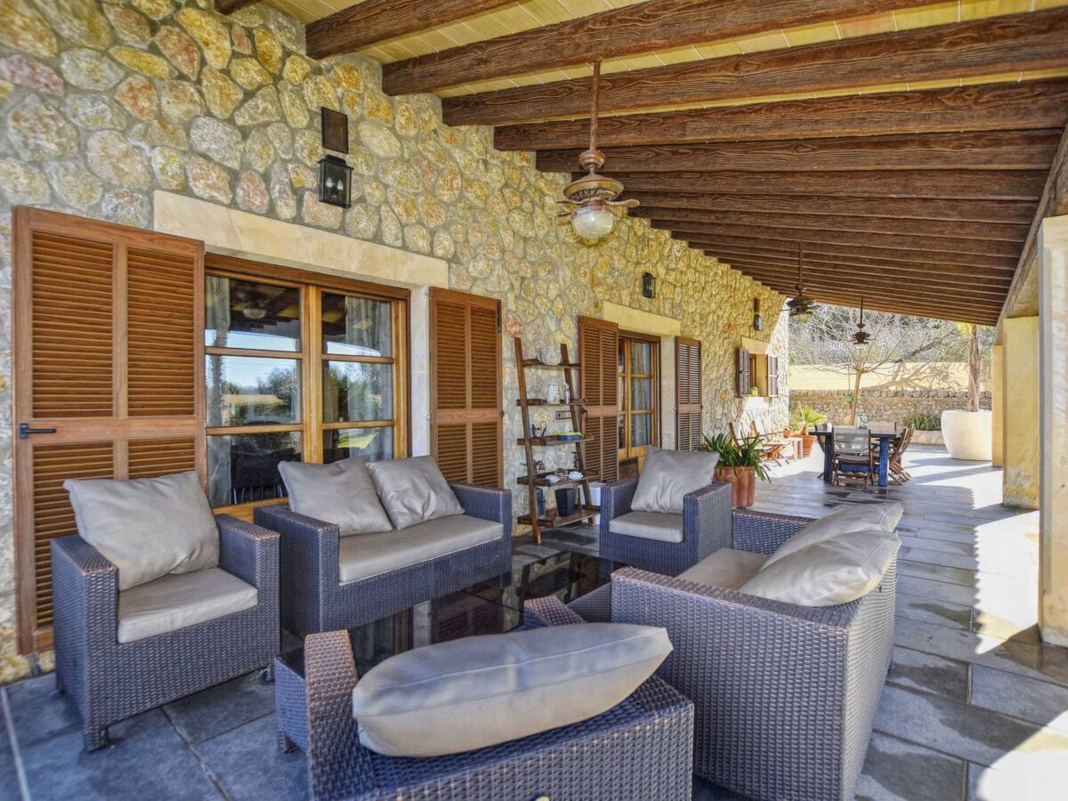 Canova – Maison 8 chambres, piscine et 14 000 m² - Photo 17