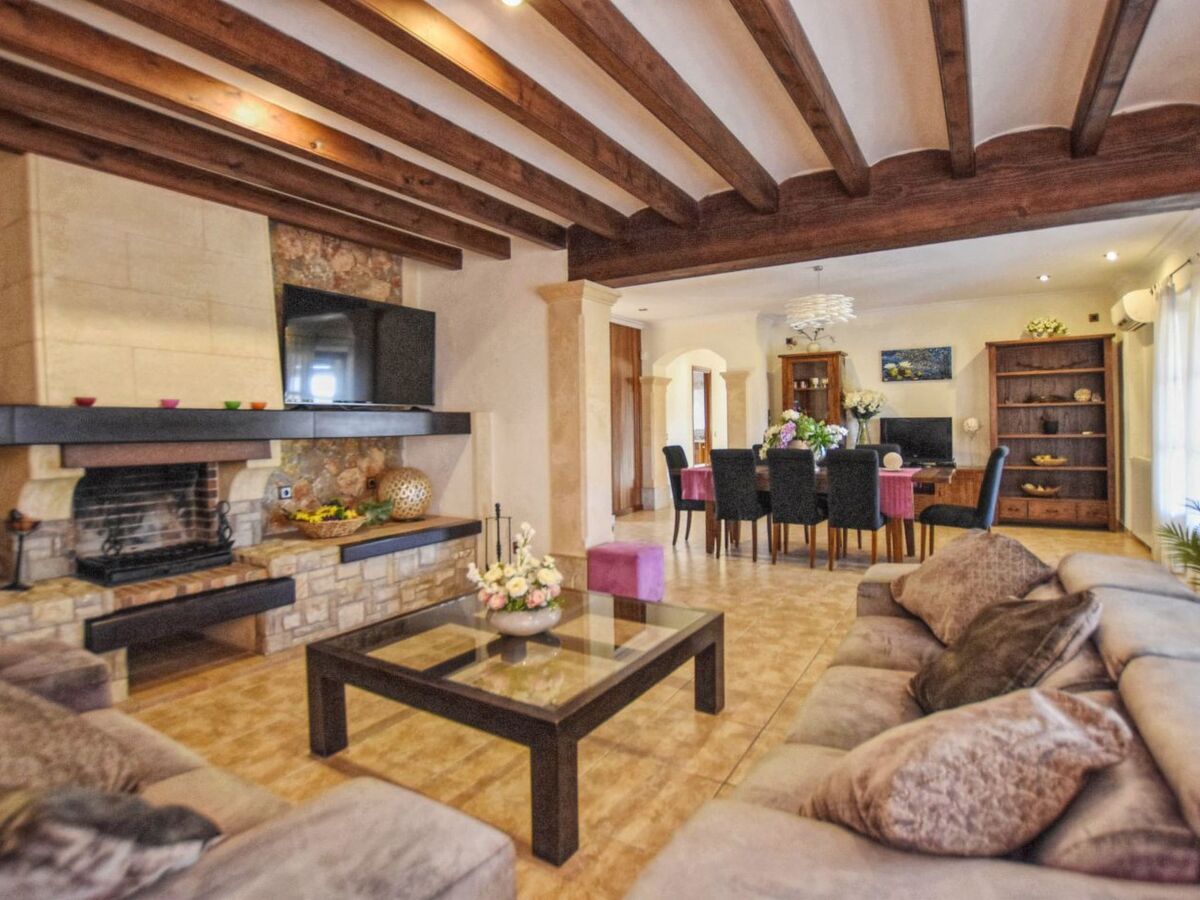 Canova – Maison 8 chambres, piscine et 14 000 m² - Photo 22