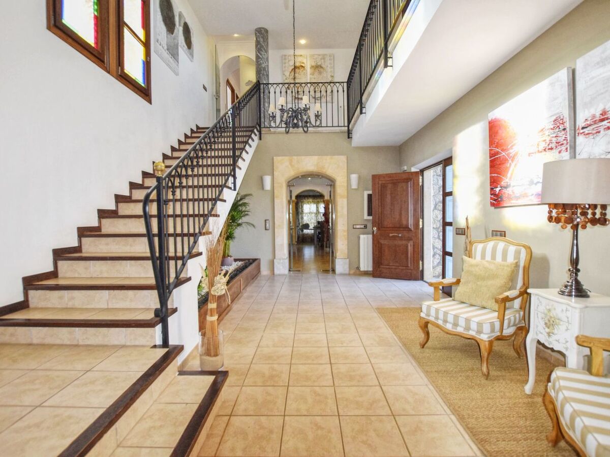 Canova – Maison 8 chambres, piscine et 14 000 m² - Photo 24