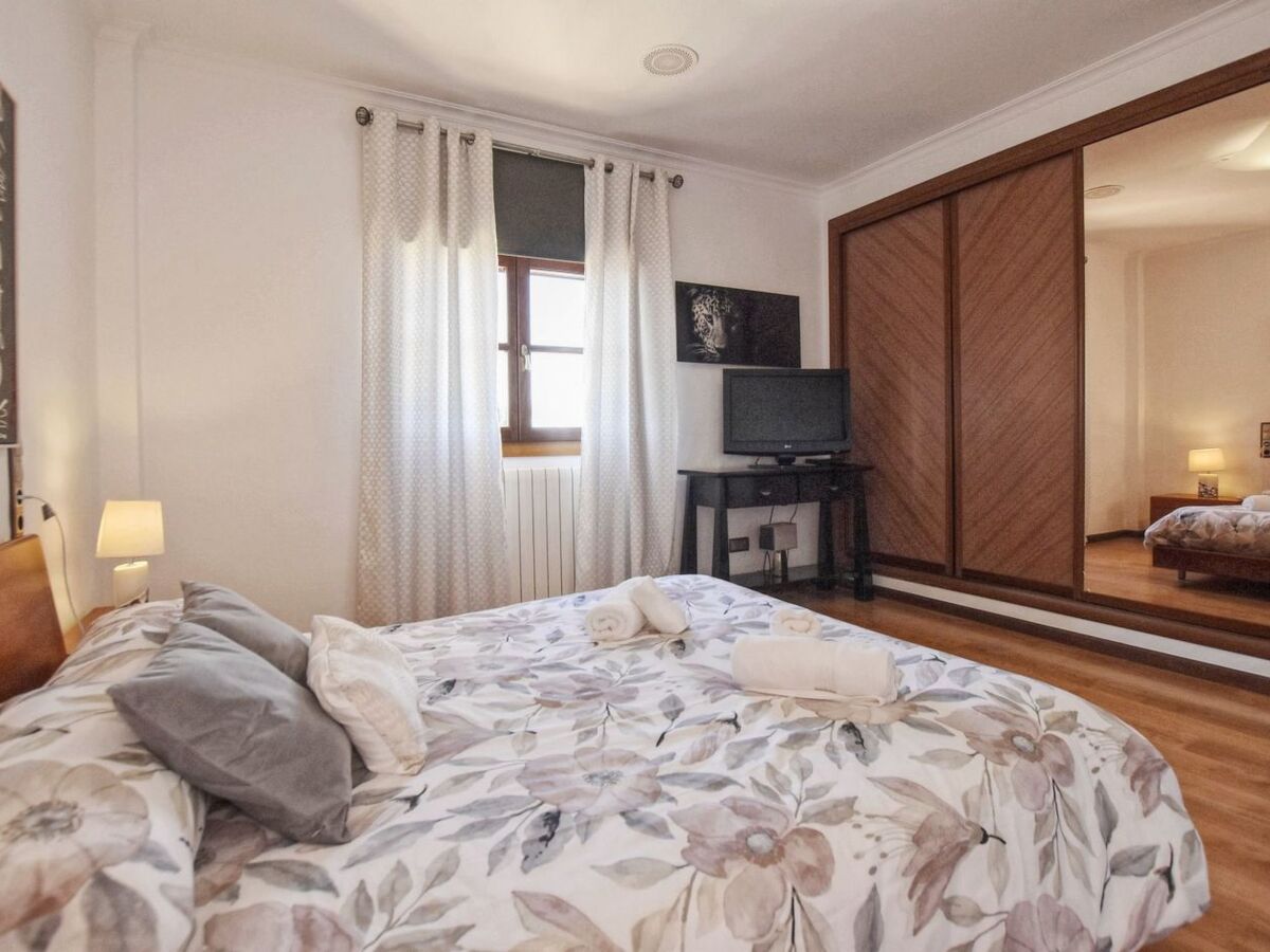 Canova – Maison 8 chambres, piscine et 14 000 m² - Photo 25