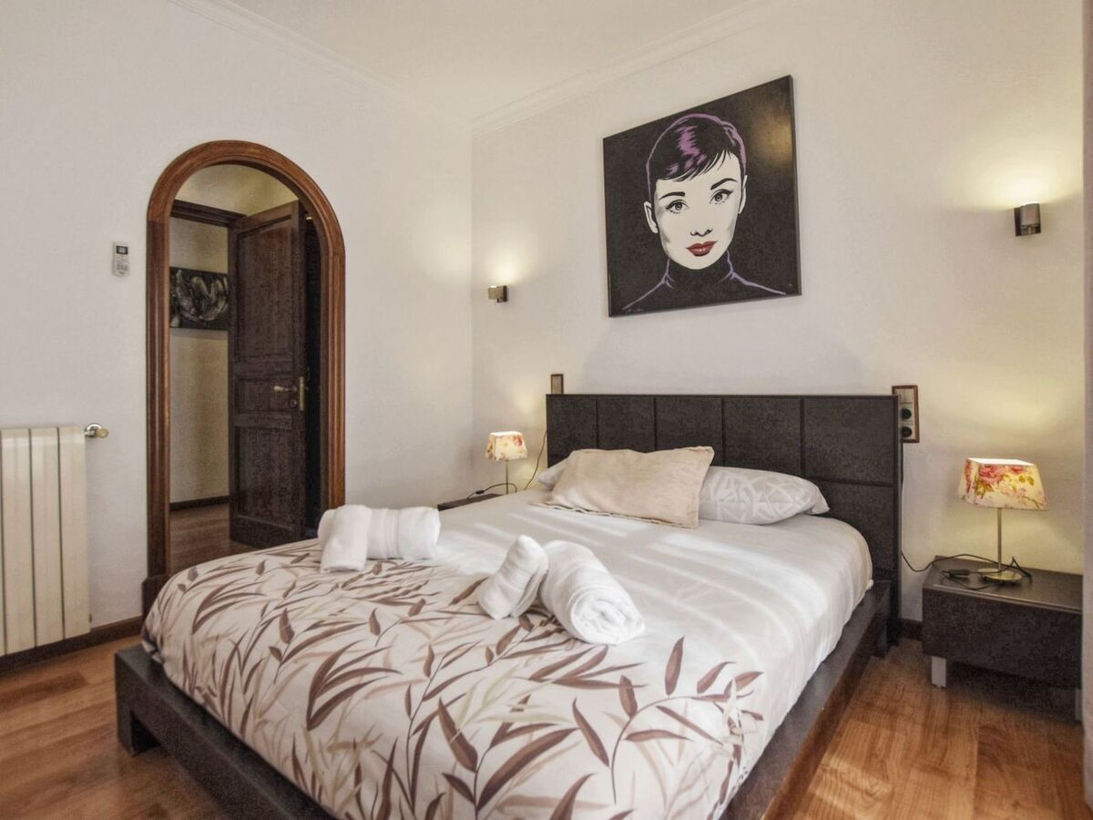Canova – Maison 8 chambres, piscine et 14 000 m² - Photo 27