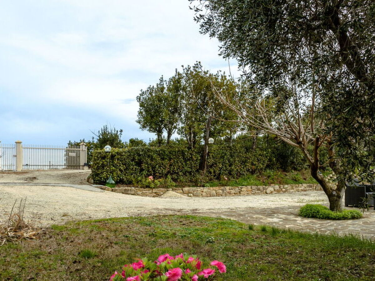 Casa Colleoro, maison avec jardin à Falconara Marittima - Photo 14