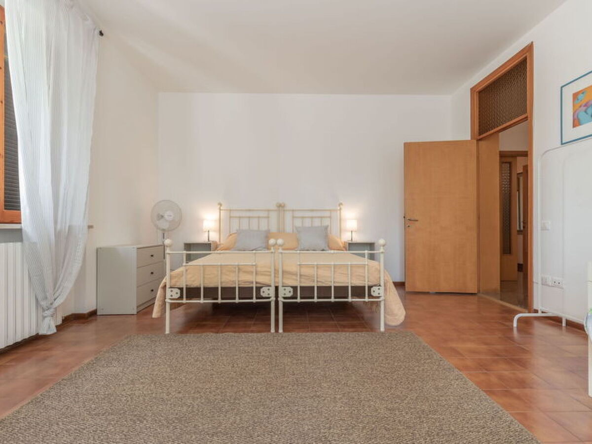 Sunrise Hill Holiday Home, maison 7 lits piscine privée - Photo 17