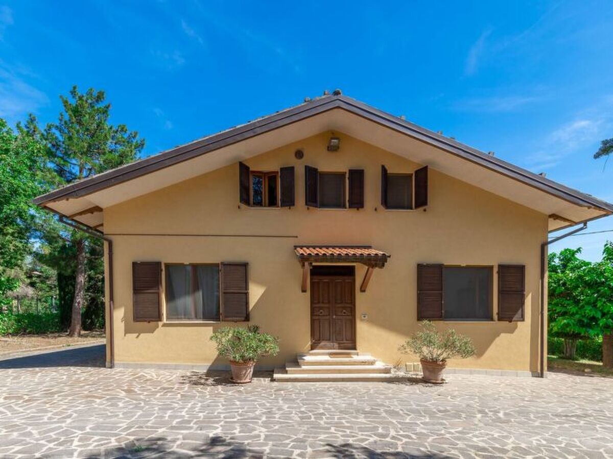 Sunrise Hill Holiday Home, maison 7 lits piscine privée - Photo 35
