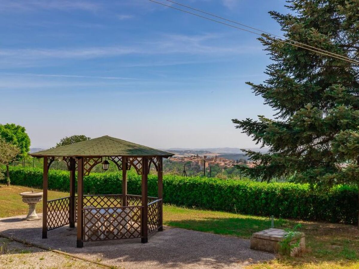 Sunrise Hill Holiday Home, maison 7 lits piscine privée - Photo 37
