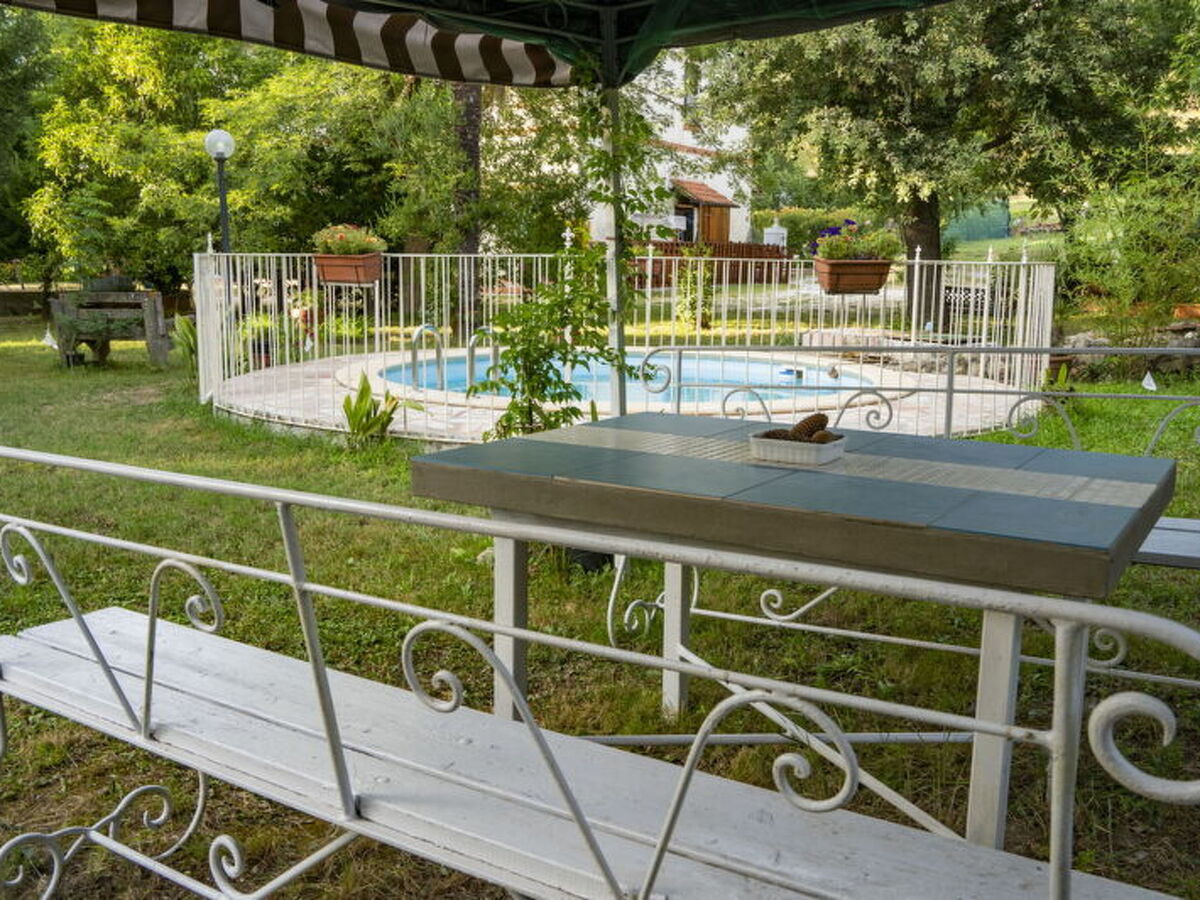 Podere Vallino, ferme toscane avec piscine privée - Photo 32