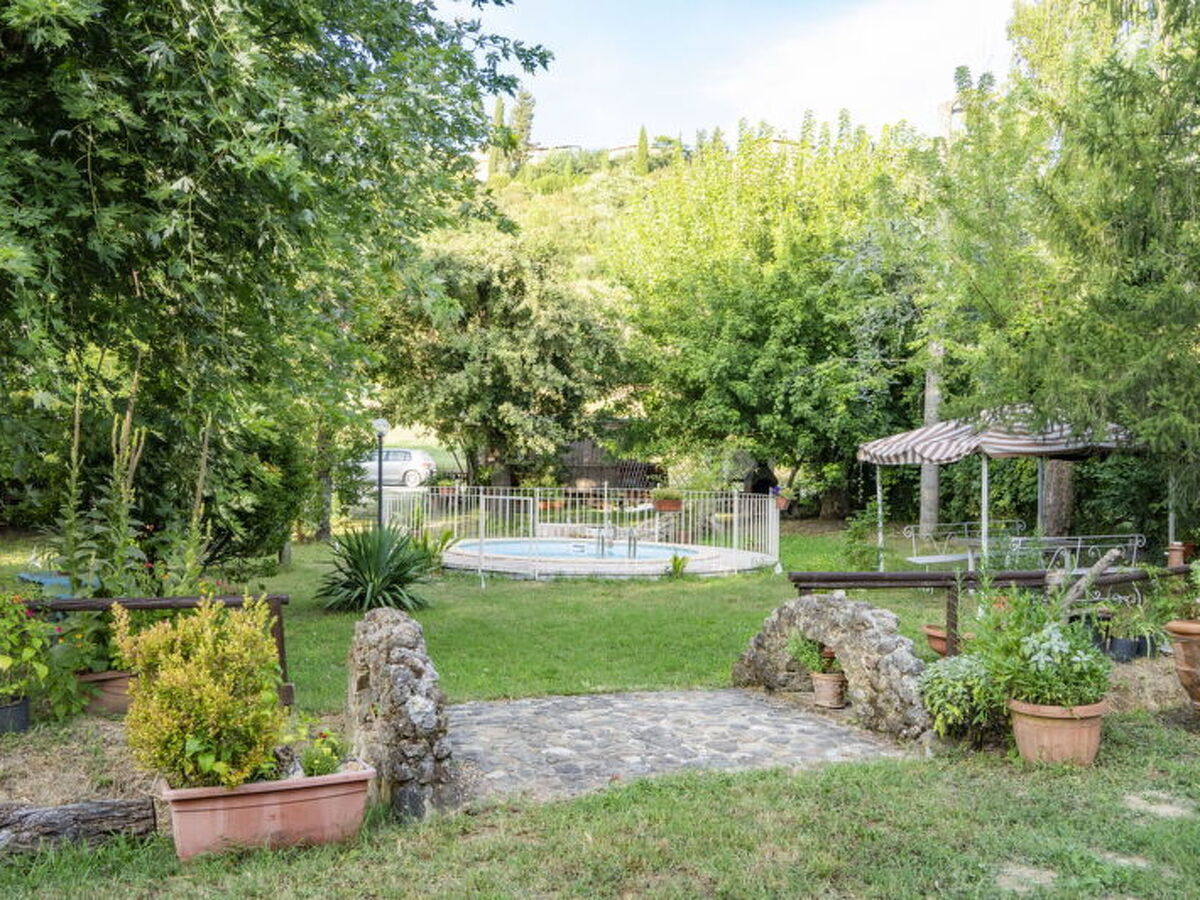 Podere Vallino, ferme toscane avec piscine privée - Photo 45