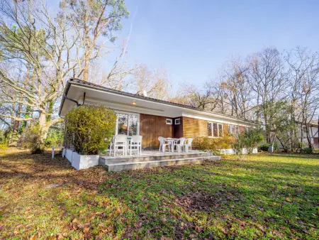 Location maison à Aureilhan, Maison familiale au bord du lac dAureilhan pour 10 personnes