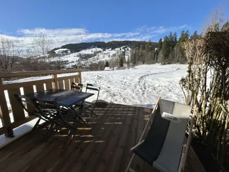 Appartement 2 pièces rénové, terrasse, casier à skis : photo 11
