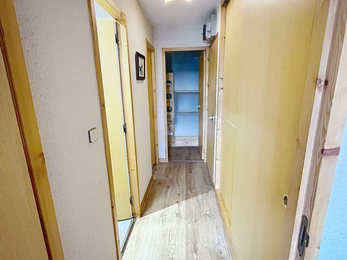 Appartement 2 pièces à 150 m des pistes, balcon vue crêtes - Photo 5