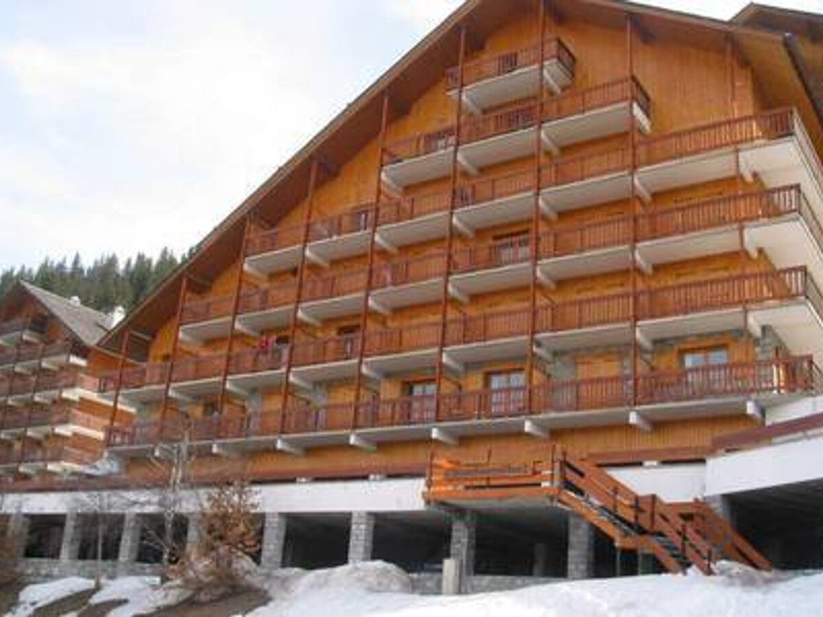 Appartement 2 pièces à 150 m des pistes, balcon vue crêtes - Photo 14