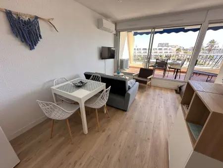 Appartement 2 pièces rénové, terrasse 12 m² et clim à Port Camargue : photo 11