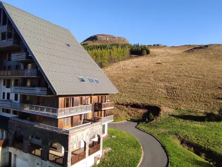 Appartement 32m² Super-Besse, terrasse sud face au Sancy - Photo 17
