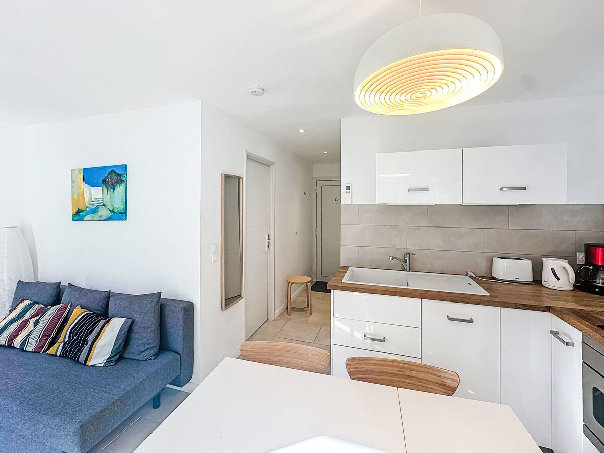 Appartement Le Perregaux, centre du Lavandou, jardin - Photo 9