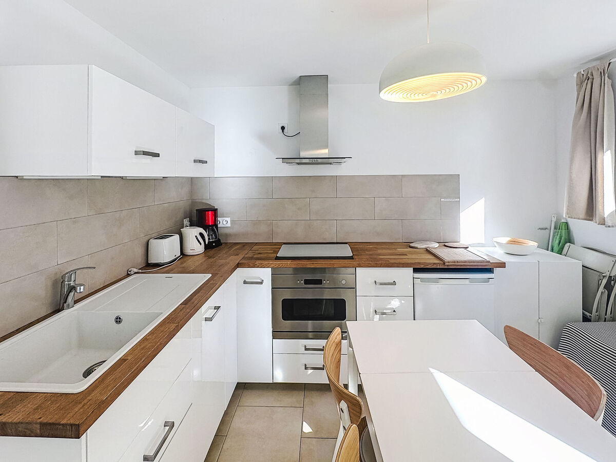 Appartement Le Perregaux, centre du Lavandou, jardin - Photo 13
