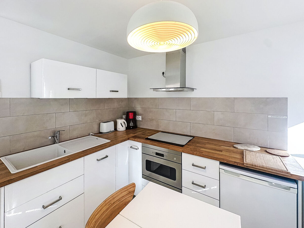Appartement Le Perregaux, centre du Lavandou, jardin - Photo 14
