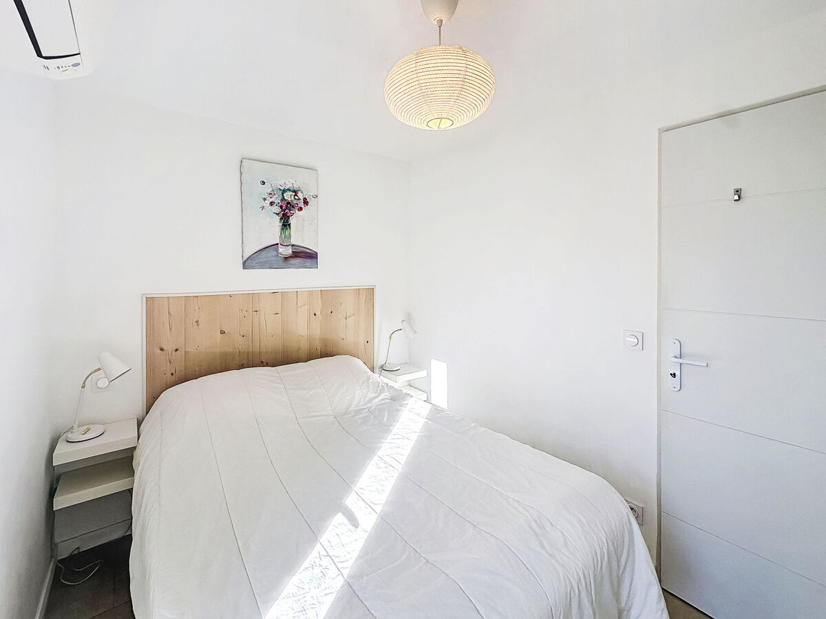 Appartement Le Perregaux, centre du Lavandou, jardin - Photo 16