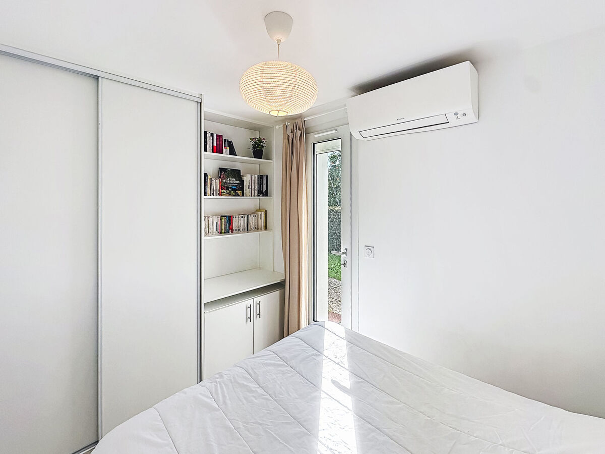 Appartement Le Perregaux, centre du Lavandou, jardin - Photo 17