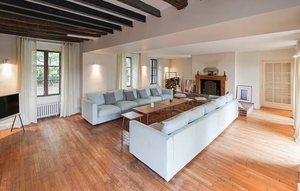 Maison 12 chambres avec piscine chauffée à Villecerf - Photo 3