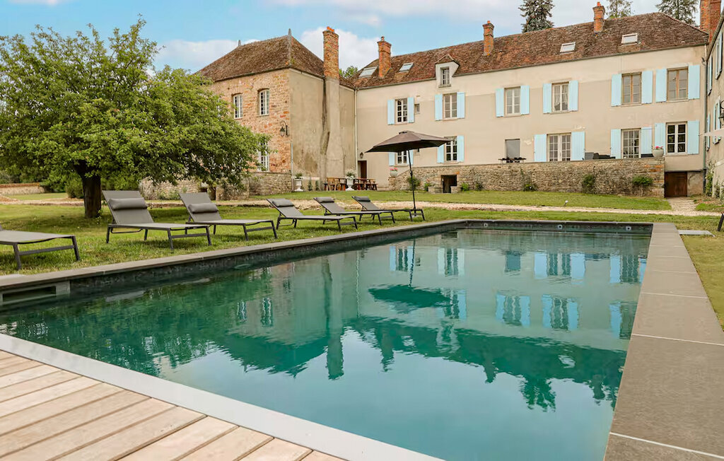 Maison 12 chambres avec piscine chauffée à Villecerf - Photo 11
