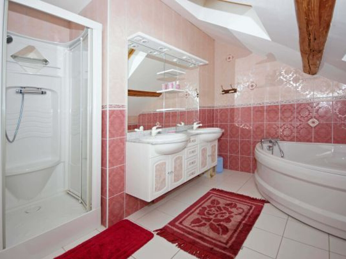 Gîte 80 m² avec jardin et jeux, accès randonnées Vosges - Photo 10