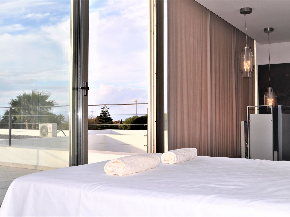 Villa moderne 4 chambres avec piscine privée à Bahia Azul - Photo 33