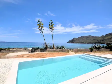 Villa XOROI avec piscine à Betlem, vue sur la baie : photo 8