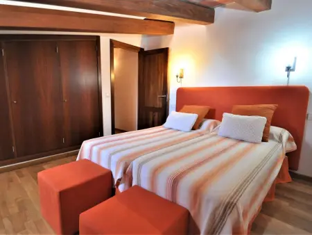 Can Borrassos - Finca 5 chambres piscine privée à Sant Jordi : photo 16