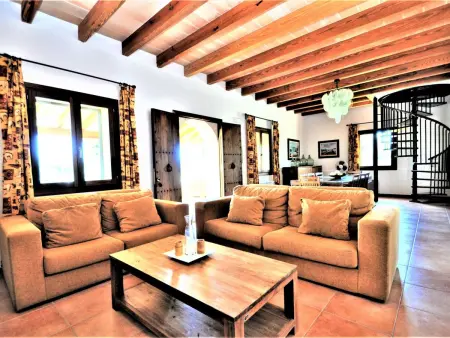 Can Borrassos - Finca 5 chambres piscine privée à Sant Jordi : photo 24