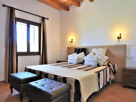 Can Borrassos - Finca 5 chambres piscine privée à Sant Jordi : photo 29
