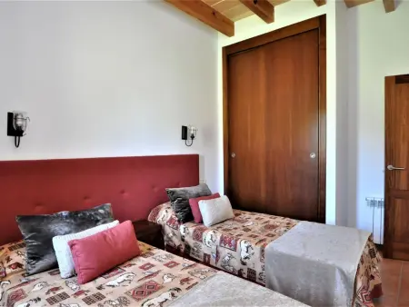 Can Borrassos - Finca 5 chambres piscine privée à Sant Jordi : photo 35
