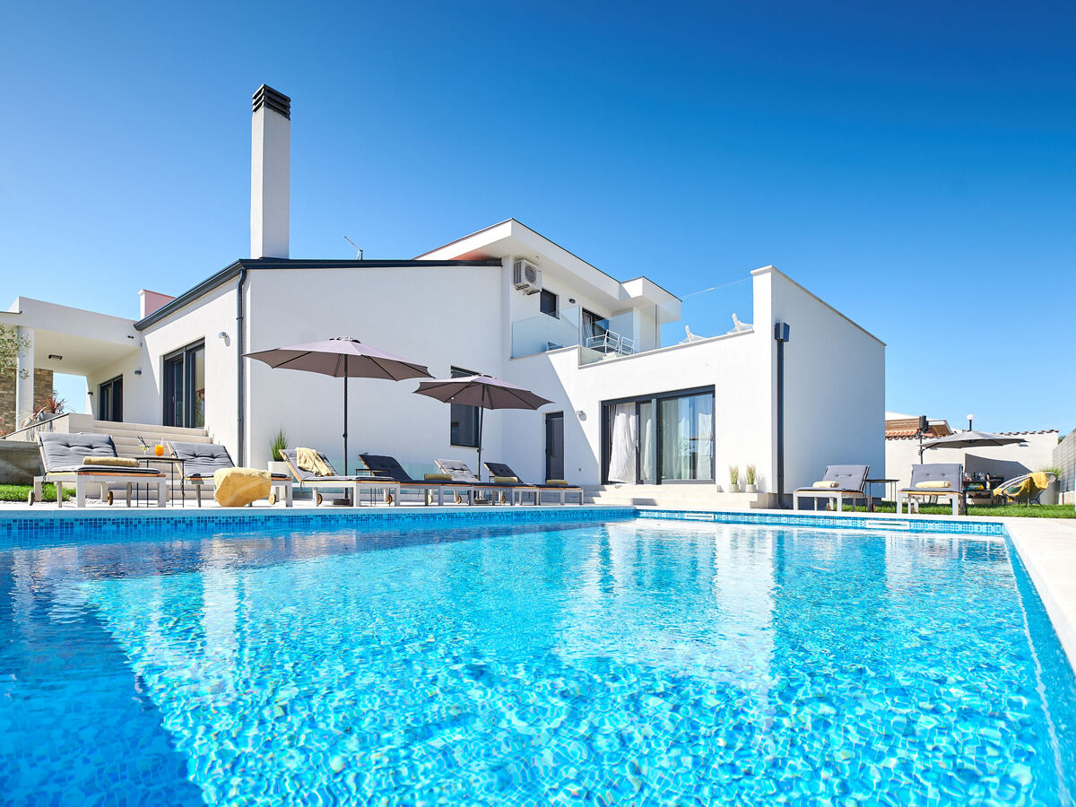 Villa Dolcea – Maison 4 chambres avec piscine à Umag - Photo 2