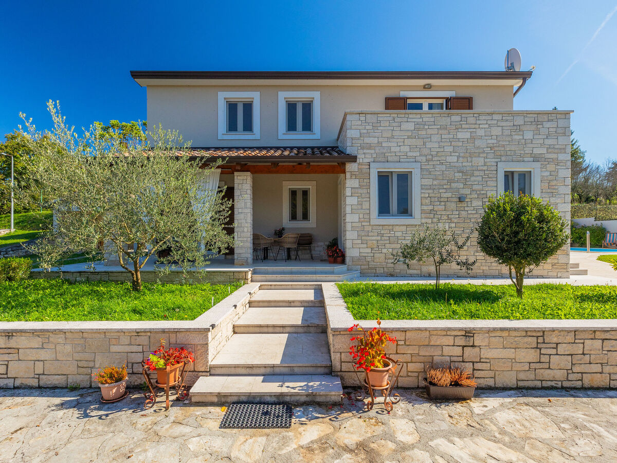 Villa Lasa à Bazgalji : maison 3 chambres avec piscine - Photo 7