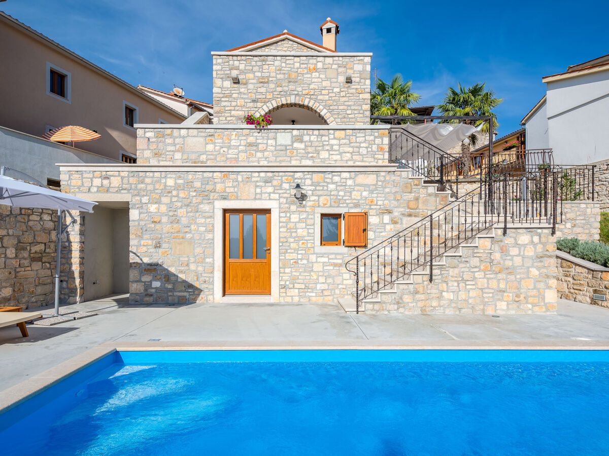 Villa Beram, maison historique 3 chambres avec piscine - Photo 16