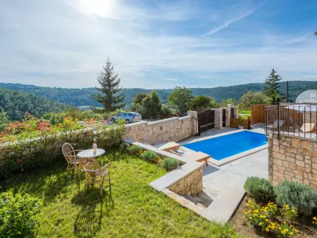 Villa Beram, maison historique 3 chambres avec piscine